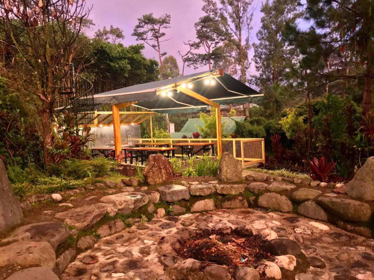 Log Cabin Hotel - Baguio Baguio City Exterior foto