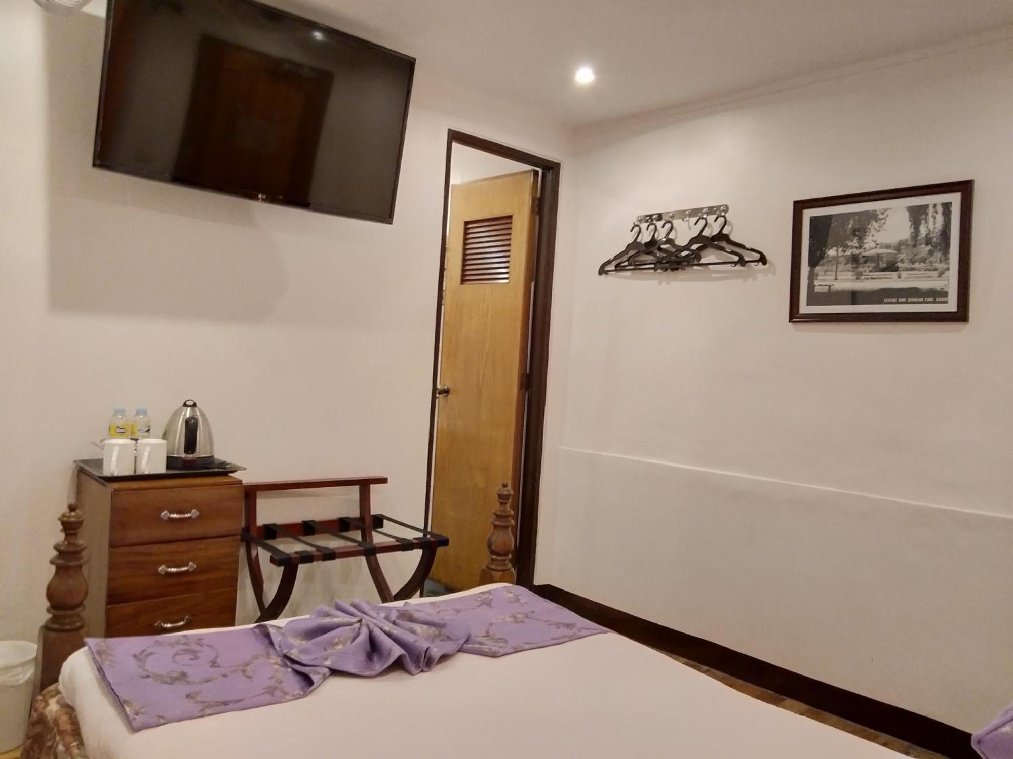 Log Cabin Hotel - Baguio Baguio City Habitación foto